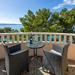 Pet Friendly In Bajnice With Wifi 아파트 *