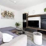 Pet Friendly In Bajnice With Wifi