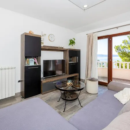 Pet Friendly In Bajnice With Wifi *