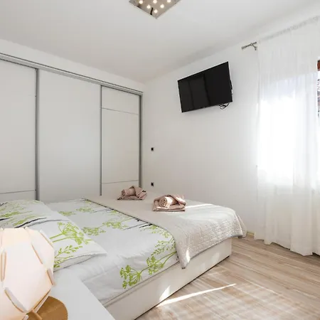 Pet Friendly In Bajnice With Wifi 아파트 포드스트라나