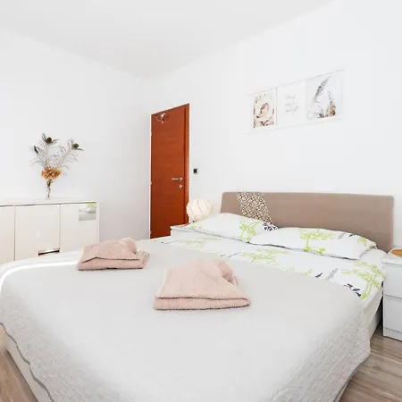 Pet Friendly In Bajnice With Wifi Appartement *